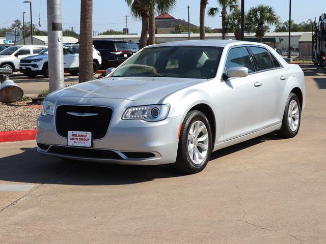 2023 Chrysler 300 Touring