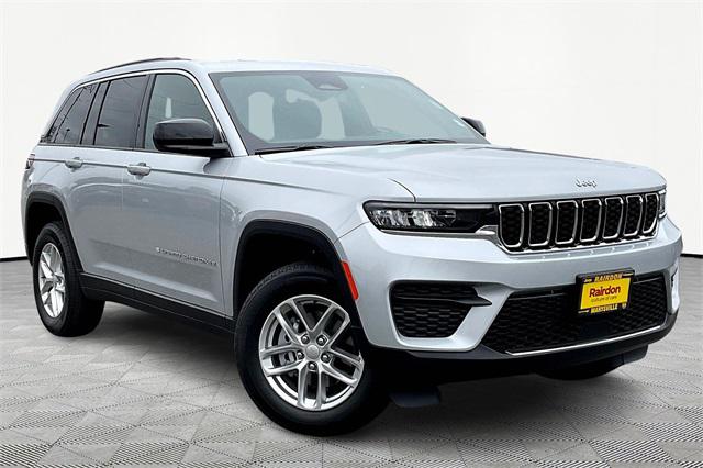 2024 Jeep Grand Cherokee Laredo X 4x4