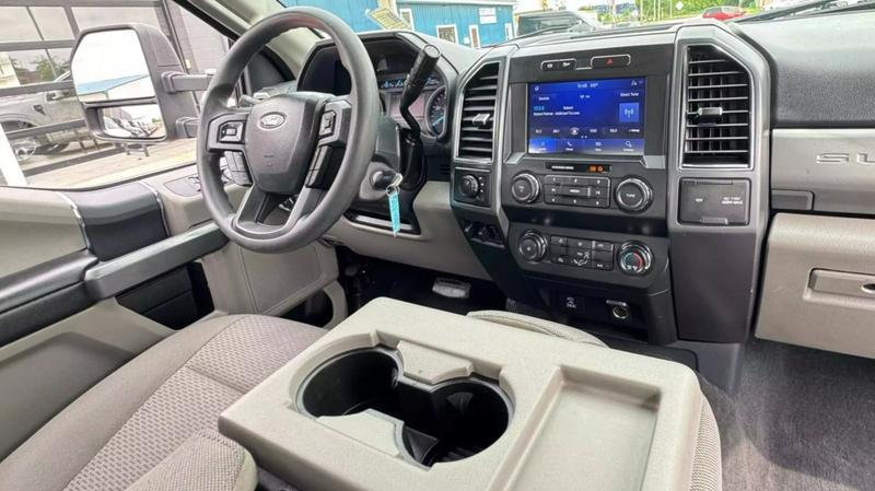 2022 Ford F-350 XLT