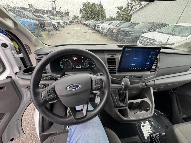 2022 Ford Transit Passenger Wagon XLT