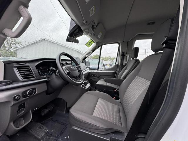 2022 Ford Transit Passenger Wagon XLT