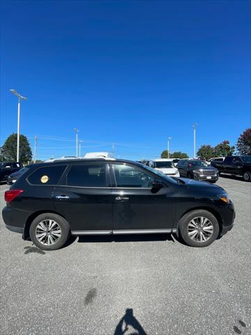 2019 Nissan Pathfinder S