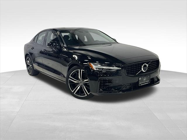 2022 Volvo S60 Recharge Plug-In Hybrid