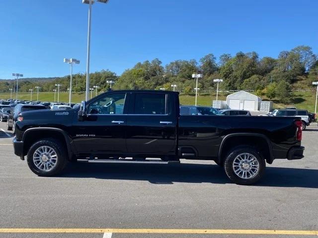 2022 Chevrolet Silverado 3500HD 4WD Crew Cab Long Bed High Country