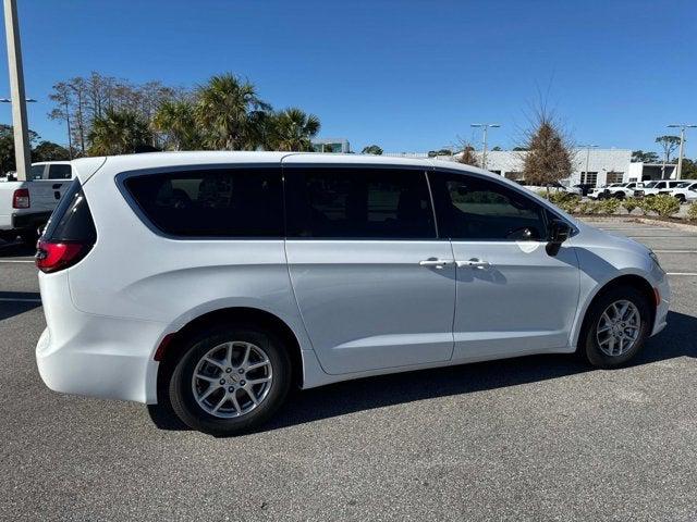 2025 Chrysler Pacifica PACIFICA SELECT