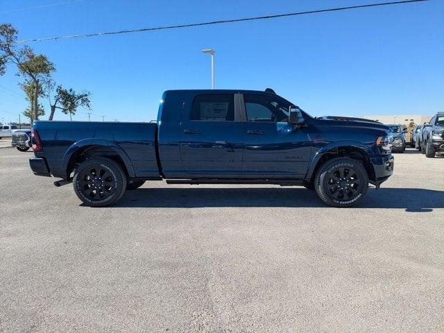 2024 RAM Ram 3500 RAM 3500 LIMITED MEGA CAB 4X4 64 BOX