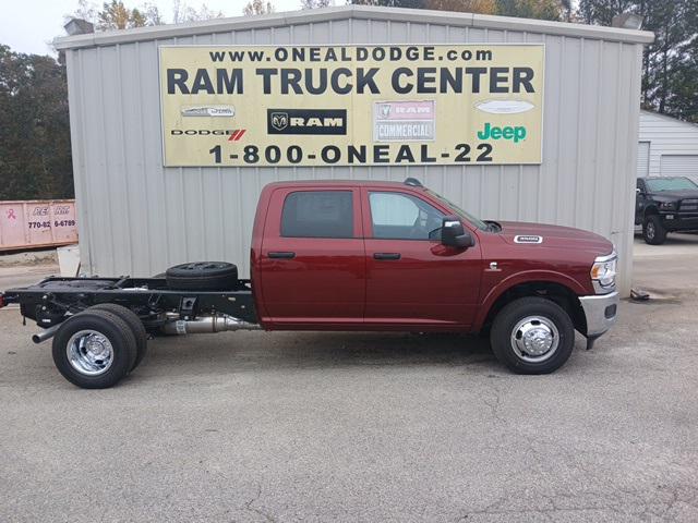 2024 RAM Ram 3500 Chassis Cab RAM 3500 TRADESMAN CREW CAB CHASSIS 4X4 60 CA