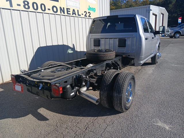 2024 RAM Ram 3500 Chassis Cab RAM 3500 TRADESMAN CREW CAB CHASSIS 4X4 60 CA