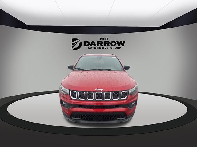 2025 Jeep Compass COMPASS LATITUDE 4X4