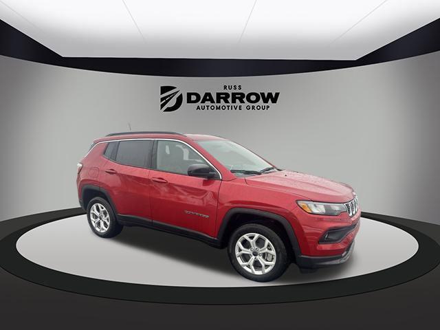 2025 Jeep Compass COMPASS LATITUDE 4X4