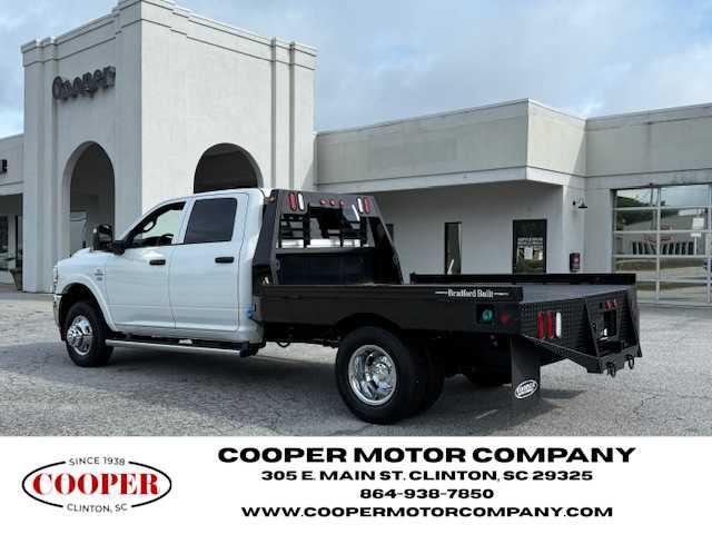 2024 RAM Ram 3500 Chassis Cab RAM 3500 TRADESMAN CREW CAB CHASSIS 4X4 60 CA