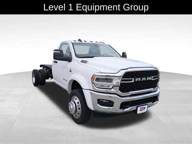 2024 RAM Ram 5500 Chassis Cab RAM 5500 SLT CHASSIS REGULAR CAB 4X4 84 CA