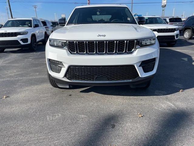 2025 Jeep Grand Cherokee GRAND CHEROKEE LAREDO X 4X2