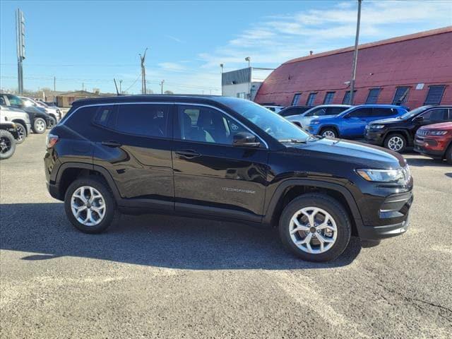 2025 Jeep Compass COMPASS SPORT 4X4