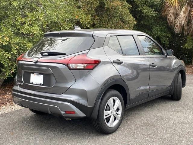 2022 Nissan Kicks S Xtronic CVT