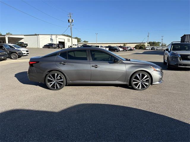 2021 Nissan Altima SR FWD