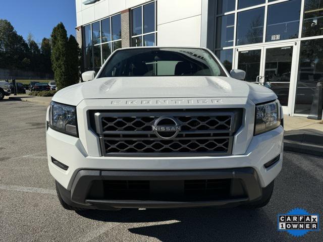 2022 Nissan Frontier Crew Cab SV 4x2