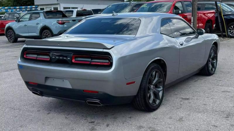 2018 Dodge Challenger SXT Plus
