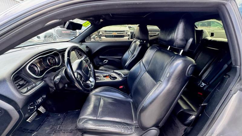 2018 Dodge Challenger SXT Plus