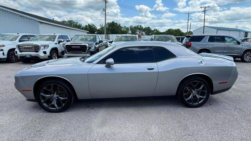 2018 Dodge Challenger SXT Plus
