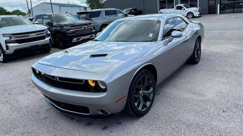 2018 Dodge Challenger SXT Plus