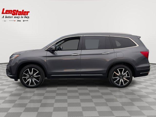 2022 Honda Pilot AWD Touring 8 Passenger 2022 Honda Pilot AWD Touring 8 Passenger