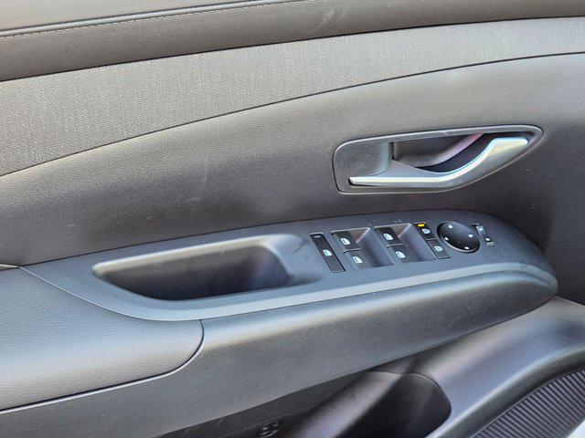 New 2025 Serenity White Pearl Hyundai SEL Convenience AWD image 38