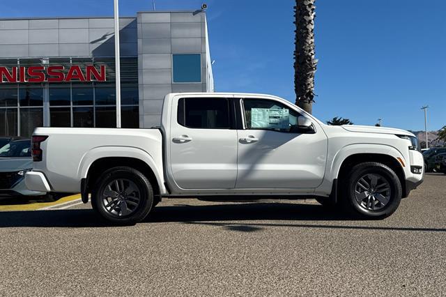 2025 Nissan Frontier Crew Cab SV 4x2
