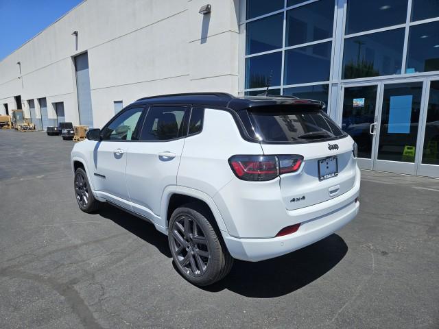 2025 Jeep Compass COMPASS LIMITED 4X4