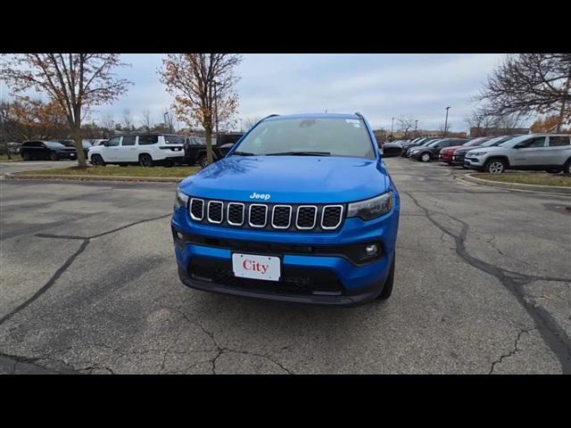 2025 Jeep Compass COMPASS LATITUDE 4X4