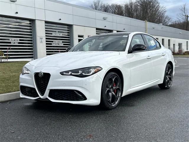 2025 Alfa Romeo Giulia GIULIA TRIBUTO ITALIANO AWD 2025 Alfa Romeo Giulia GIULIA TRIBUTO ITALIANO AWD