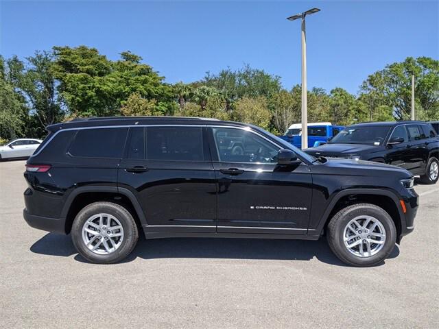2025 Jeep Grand Cherokee GRAND CHEROKEE L LAREDO 4X4