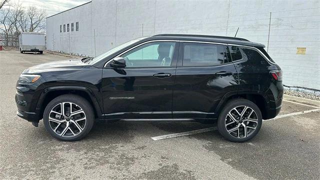 2025 Jeep Compass COMPASS LIMITED 4X4