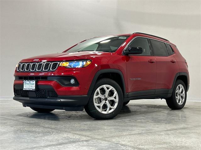 2025 Jeep Compass COMPASS LATITUDE 4X4