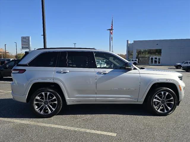 2025 Jeep Grand Cherokee GRAND CHEROKEE OVERLAND 4X4