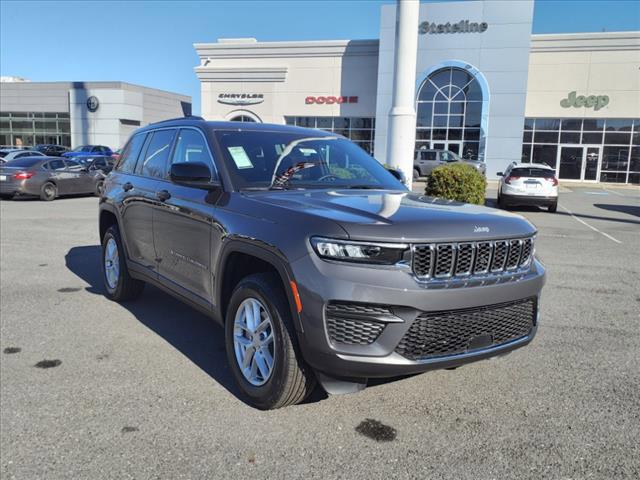 2025 Jeep Grand Cherokee GRAND CHEROKEE LAREDO X 4X4