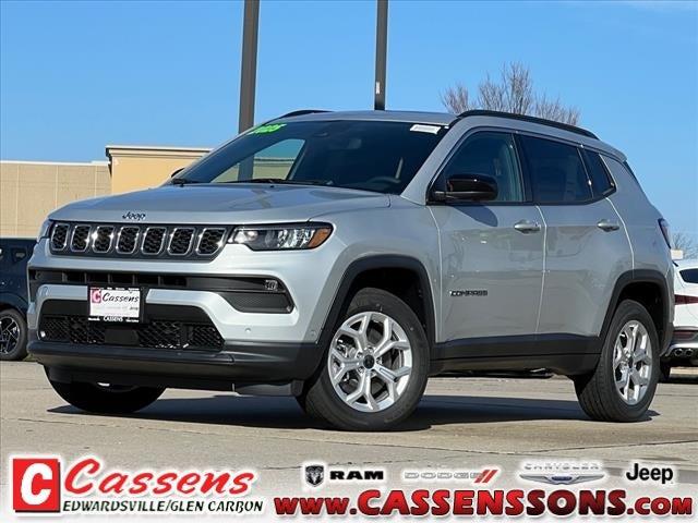 2025 Jeep Compass COMPASS LATITUDE 4X4