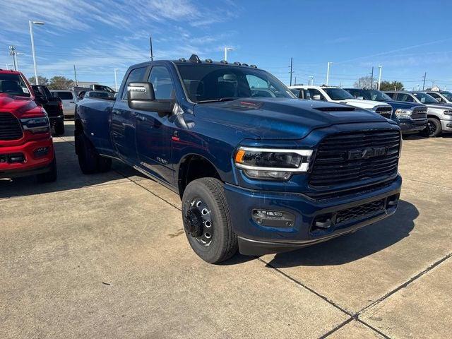 2024 RAM Ram 3500 RAM 3500 LARAMIE CREW CAB 4X4 8 BOX