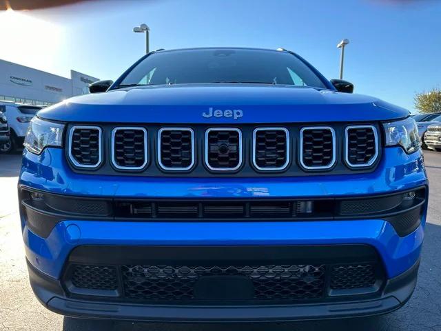 2025 Jeep Compass COMPASS LATITUDE 4X4