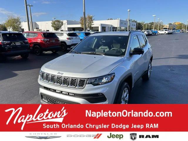 2025 Jeep Compass COMPASS LATITUDE 4X4