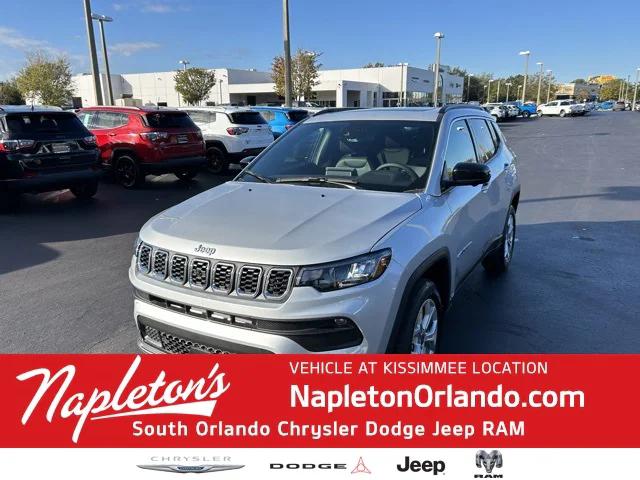 2025 Jeep Compass COMPASS LATITUDE 4X4