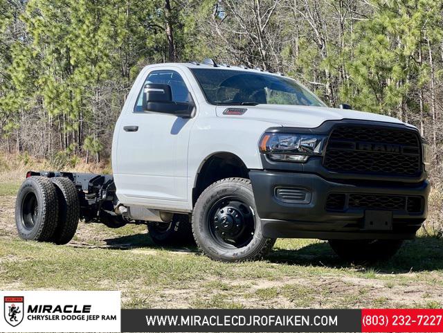 2024 RAM Ram 3500 Chassis Cab RAM 3500 TRADESMAN CHASSIS REGULAR CAB 4X4 60 CA