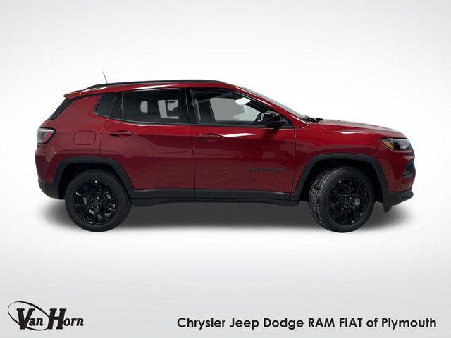 2025 Jeep Compass COMPASS LATITUDE 4X4