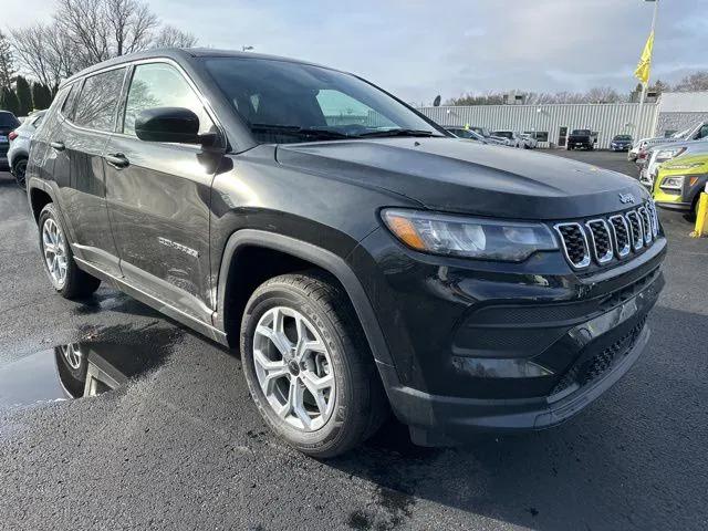 2025 Jeep Compass COMPASS SPORT 4X4