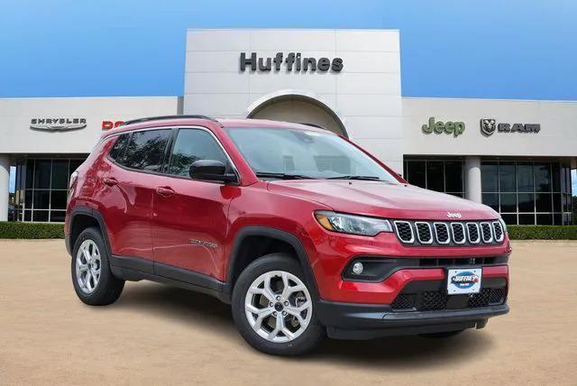 2025 Jeep Compass COMPASS LATITUDE 4X4