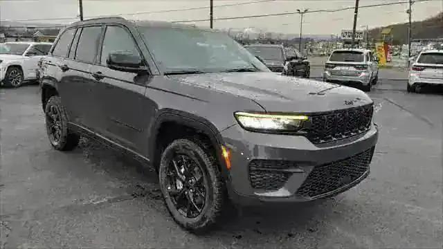 2025 Jeep Grand Cherokee GRAND CHEROKEE ALTITUDE X 4X4