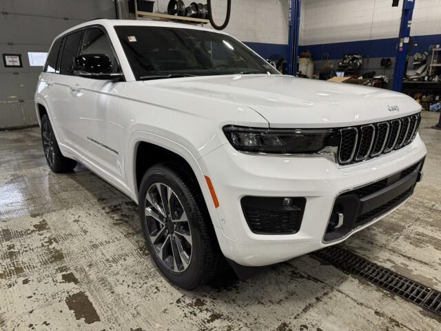 2025 Jeep Grand Cherokee GRAND CHEROKEE OVERLAND 4X4