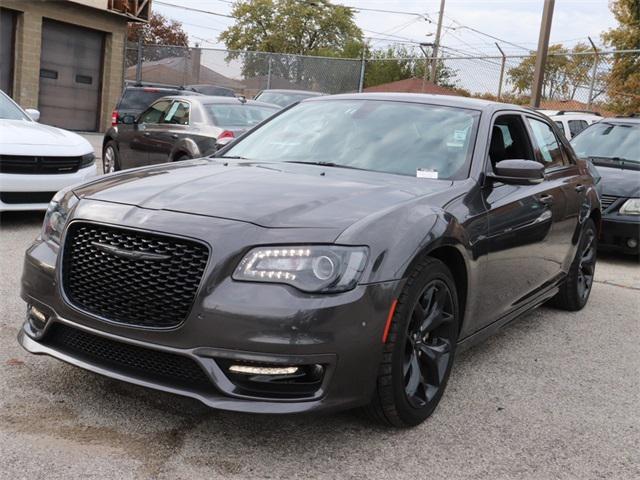 2022 Chrysler 300 Touring L