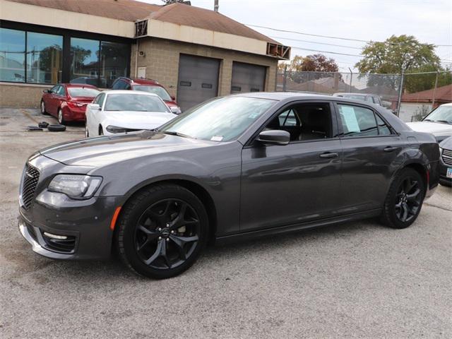 2022 Chrysler 300 Touring L