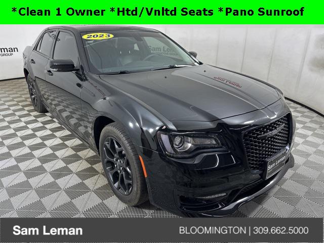 2023 Chrysler 300 Touring L AWD